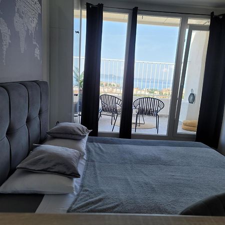 Studio Apartment Lanterna Задар Екстериор снимка
