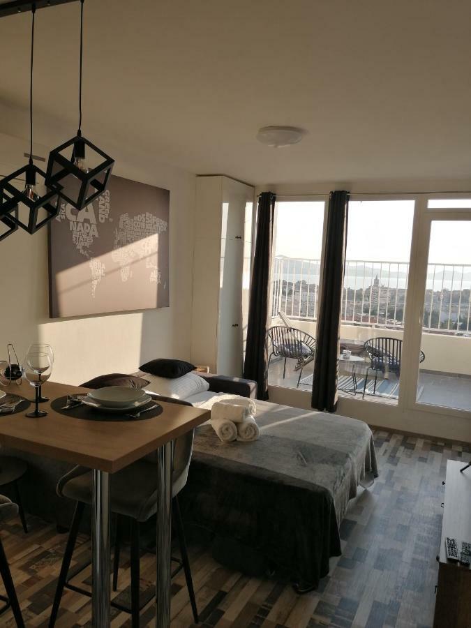 Studio Apartment Lanterna Задар Екстериор снимка